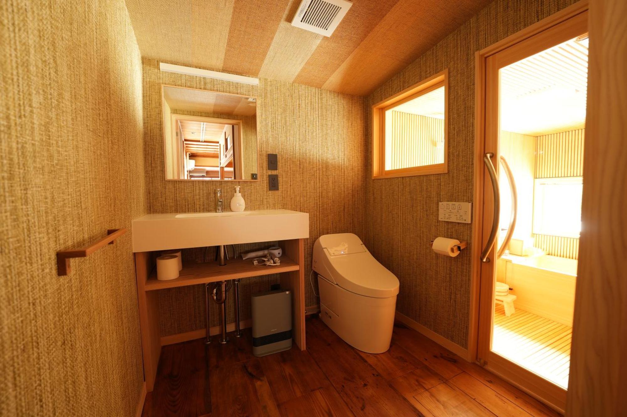 Rikka Baba Ni Apartment Takayama  Bagian luar foto