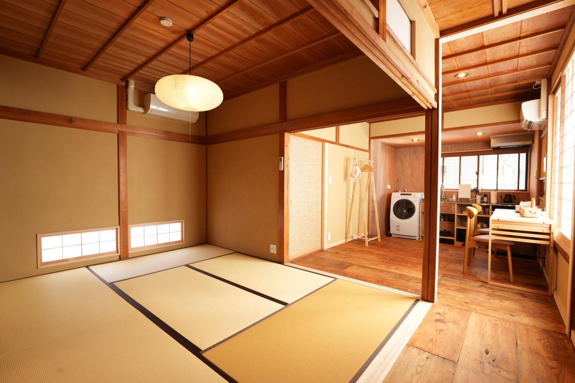 Rikka Baba Ni Apartment Takayama  Bagian luar foto